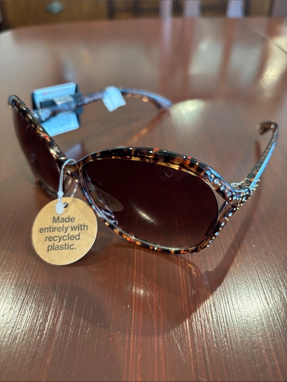 Nine West Butterfly shape  tortoise shell with rhinestones,brown lens,Cat 2